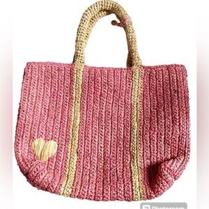 Btb Los Angeles Be Mine pink straw tote with natural heart and straps lined RARE
